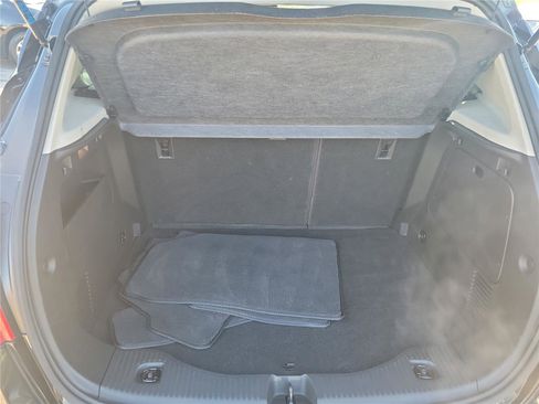 Used 2019 Buick Encore Essence image 8