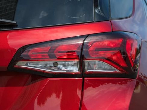 Used 2022 Chevrolet Equinox LT FWD image 8