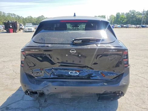 Used 2025 Nissan Kicks SV AWD/4WD image 6