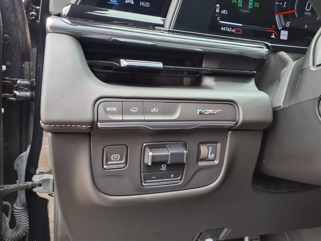 Certified 2023 Cadillac Escalade V w/ LPO, ONYX Package AWD/4WD image 23