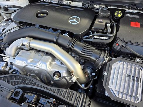 Used 2024 Mercedes-Benz GLA 250 image 7