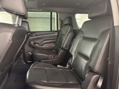Used 2020 GMC Yukon XL SLT AWD/4WD image 12
