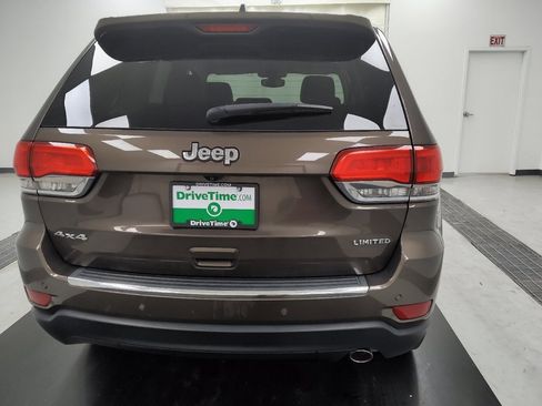 Used 2017 Jeep Grand Cherokee Limited AWD/4WD image 7