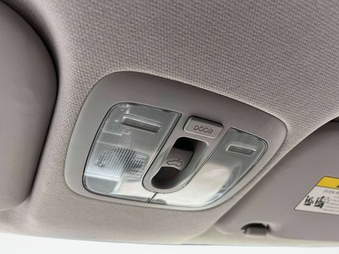 Used 2011 Kia Soul ! FWD image 29