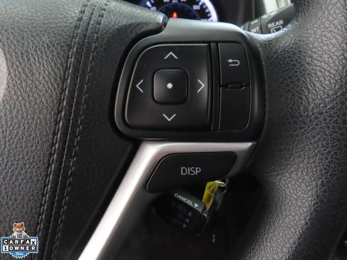 Used 2016 Toyota Highlander LE FWD image 14