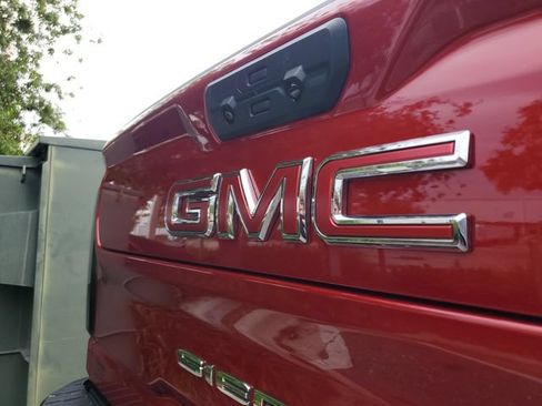 Used 2026 GMC Sierra 2500 AT4X AWD/4WD image 6