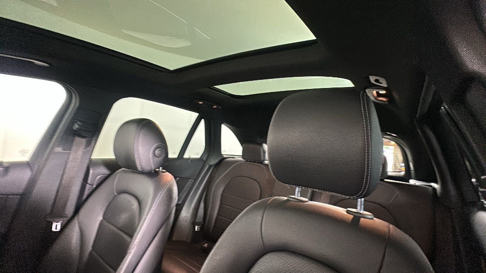 Used 2022 Mercedes-Benz GLC 300 4MATIC image 14