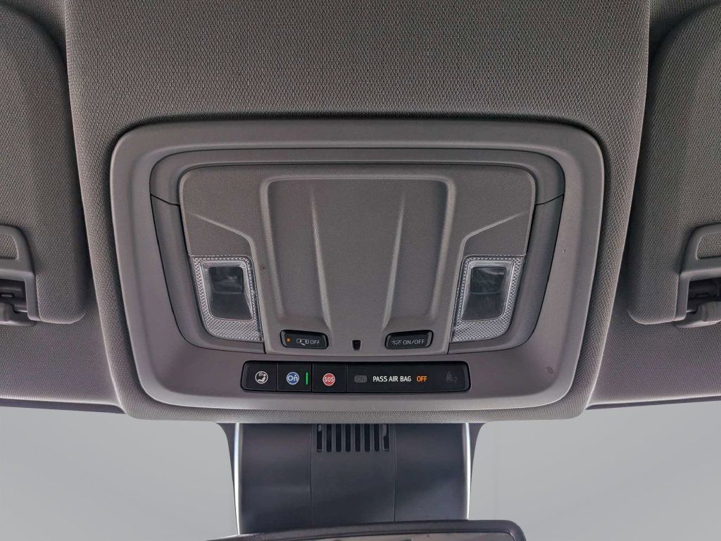 Used 2025 GMC Sierra 1500 SLT RWD image 31