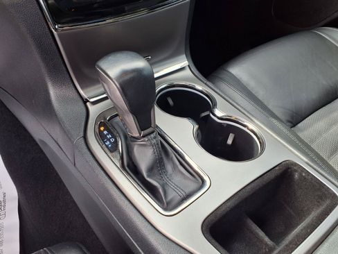 Used 2020 Jeep Grand Cherokee Limited X RWD image 18