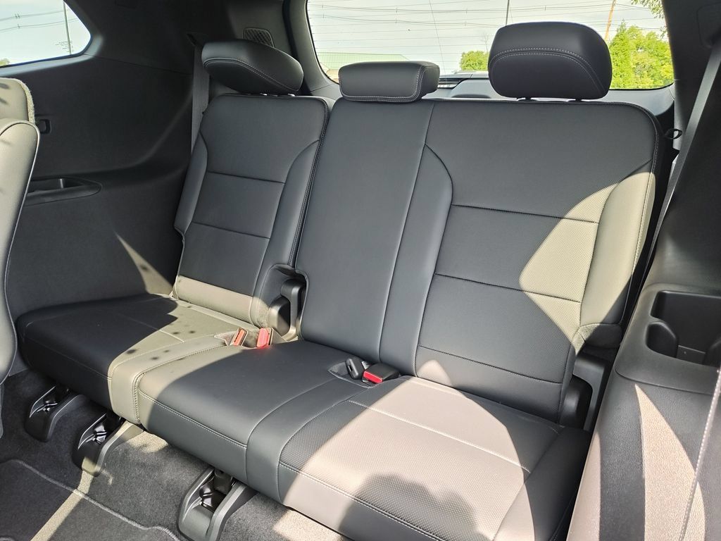 New 2027 Buick Enclave Sport Touring w/ Super Cruise Package FWD image 25