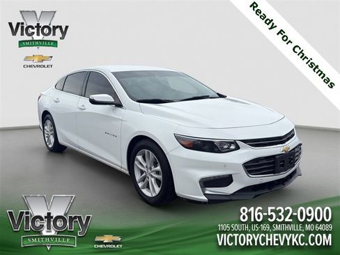 Used 2018 Chevrolet Malibu LT w/ Driver Confidence Package image 8