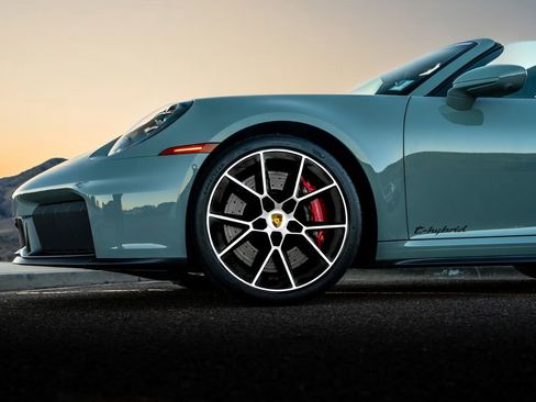 Used 2026 Porsche 911 Targa 4 GTS image 9