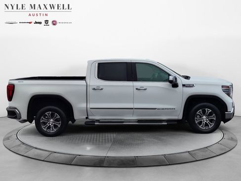 Used 2024 GMC Sierra 1500 SLT image 18