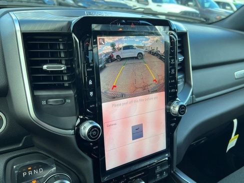 New 2026 RAM 1500 4x4 Crew Cab image 36
