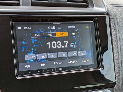 Used 2018 Honda Fit Sport image 25