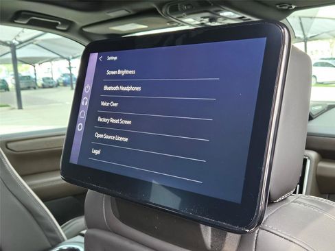 Used 2025 GMC Yukon Denali Ultimate w/ LPO, Floor Liner Package AWD/4WD image 26