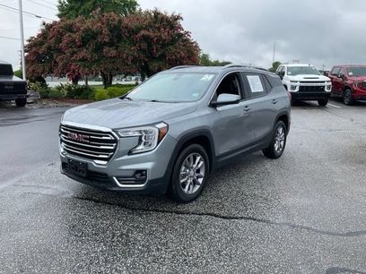 Used 2024 GMC Terrain SLT
