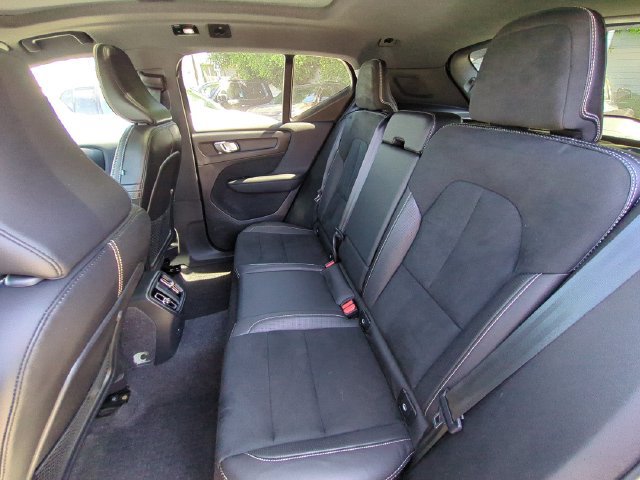 Used 2021 Volvo XC40 P8 Recharge w/ Advanced Package AWD/4WD image 25