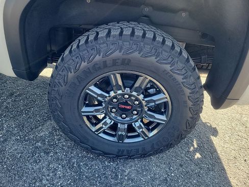 New 2026 GMC Sierra 1500 AT4X image 15