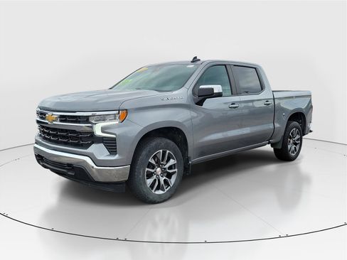 Used 2023 Chevrolet Silverado 1500 LT AWD/4WD image 2