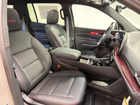 New 2026 Chevrolet Traverse Z71 w/ Driver Confidence Package AWD/4WD image 30