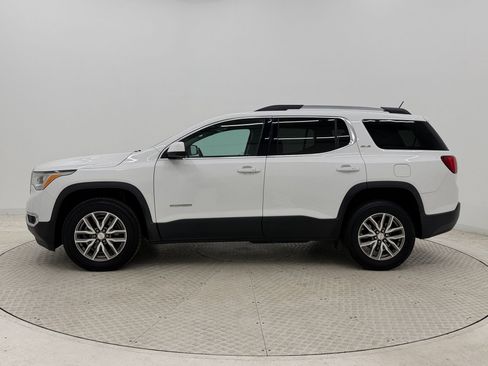 Used 2018 GMC Acadia SLE image 2