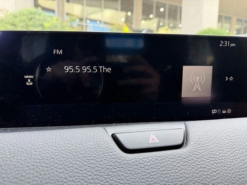 Used 2025 MAZDA CX-70 Plug-In Hybrid w/ Premium Pkg image 12