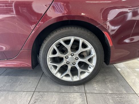 Used 2016 Chrysler 200 C w/ Premium Group image 5