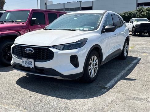 Used 2024 Ford Escape Active FWD image 3