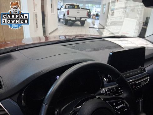 Used 2023 Kia Seltos S w/ Navigation Package FWD image 2