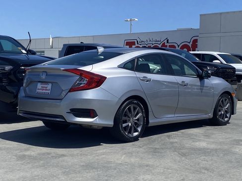 Used 2019 Honda Civic EX image 3