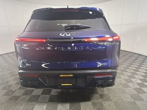 Used 2024 INFINITI QX60 Pure AWD/4WD image 3