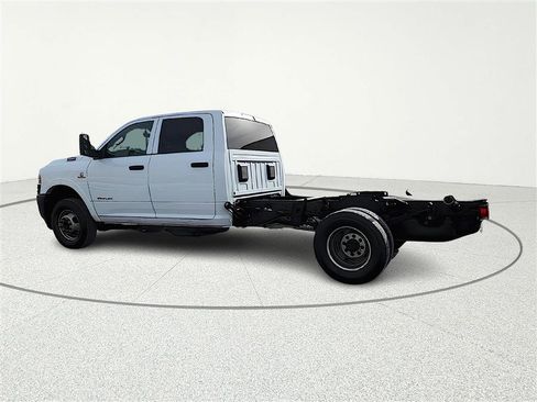 Used 2022 RAM 3500 Tradesman image 5