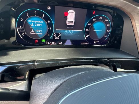 Used 2024 Volkswagen Atlas SE FWD image 21