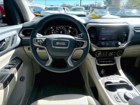 Used 2023 GMC Acadia Denali w/ Denali Ultimate Package AWD/4WD image 17