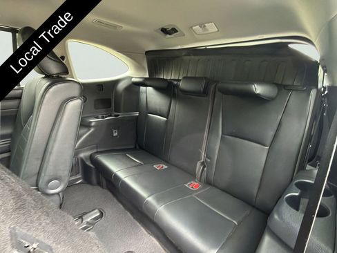 Used 2021 Toyota Highlander XLE FWD image 30
