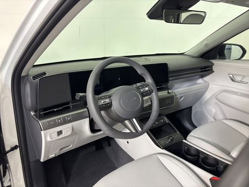 New 2026 Hyundai Kona SEL Premium FWD image 17
