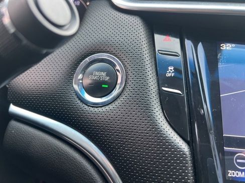 Used 2017 Cadillac XTS Luxury image 30