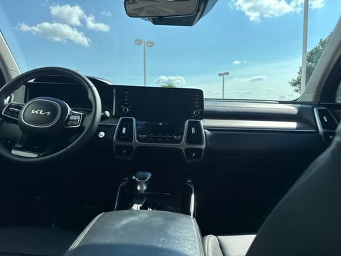 Used 2023 Kia Sorento S w/ Panoramic Sunroof Package AWD/4WD image 23