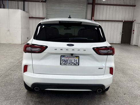 Used 2024 Ford Escape ST-Line w/ Equipment Group 301A image 17