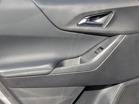 Used 2025 Chevrolet Equinox LT image 25