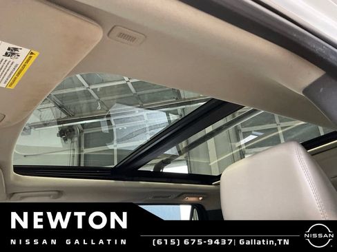 Used 2021 Ford Expedition XLT AWD/4WD image 9