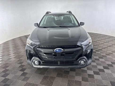 Used 2023 Subaru Outback Premium AWD/4WD image 2