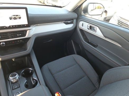 New 2026 Ford Explorer Active image 18