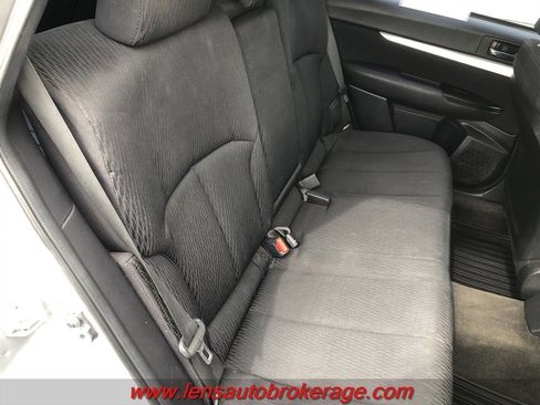 Used 2011 Subaru Outback 2.5i AWD/4WD image 19
