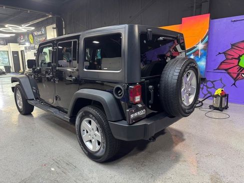 Used 2015 Jeep Wrangler Unlimited Sport w/ Quick Order Package 24S AWD/4WD image 3