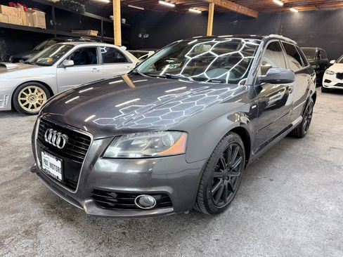 Used 2011 Audi A3 TDI Premium Plus w/ Premium Plus Package FWD image 4