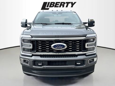 Used 2024 Ford F350 Platinum image 2