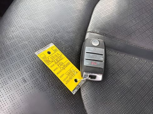 Used 2020 Kia Optima Premium image 36