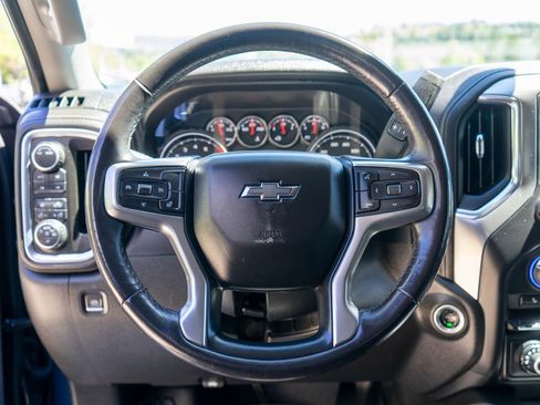 Used 2022 Chevrolet Silverado 1500 LT Trail Boss w/ Safety Package AWD/4WD image 14